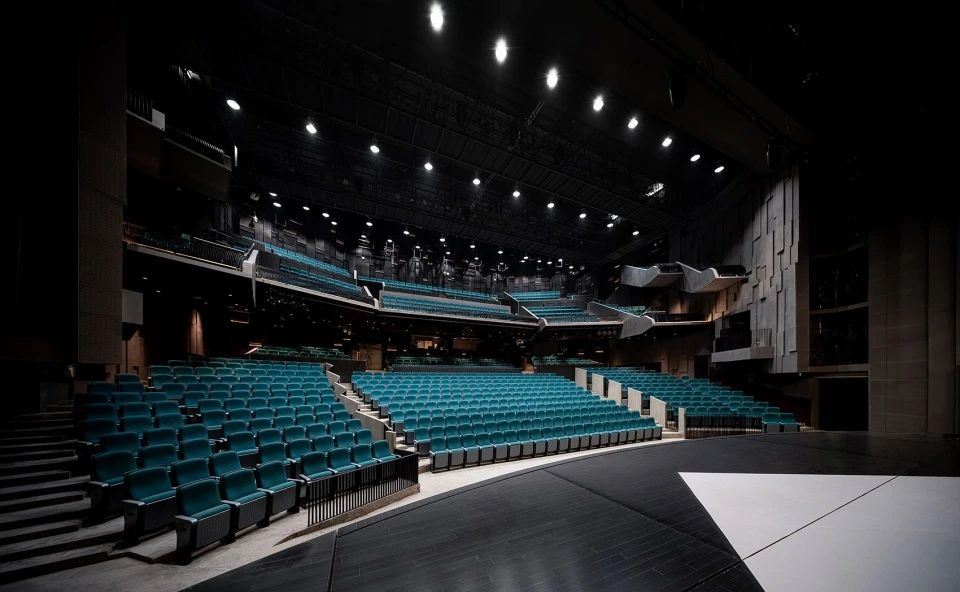 新作 杭州"东坡剧院改造":还原表演的真实状态 典尚设计 首