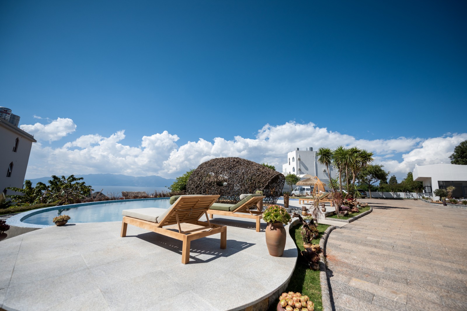 阑珊宿精品民宿抚仙湖丨长空创作