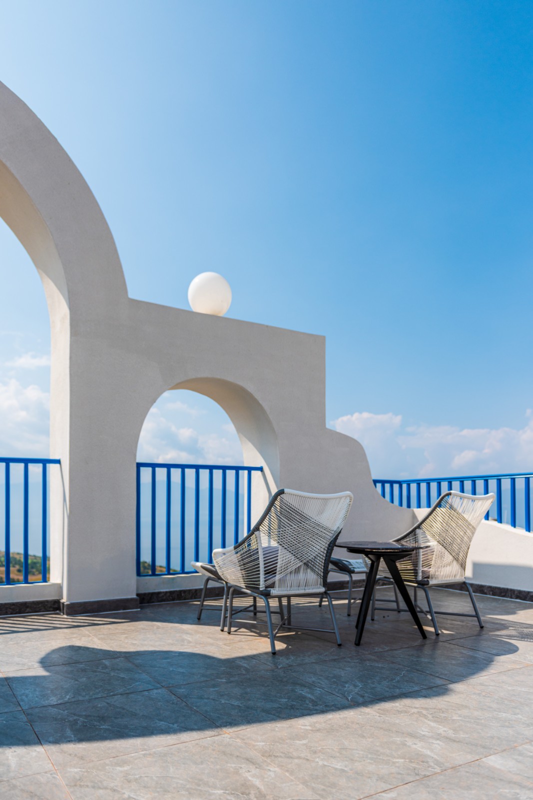 阑珊宿精品民宿抚仙湖丨长空创作