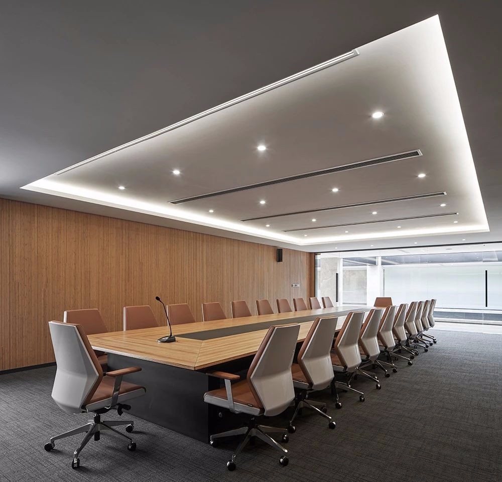 极简主义丨营造干净,明亮,轻松的工作氛围