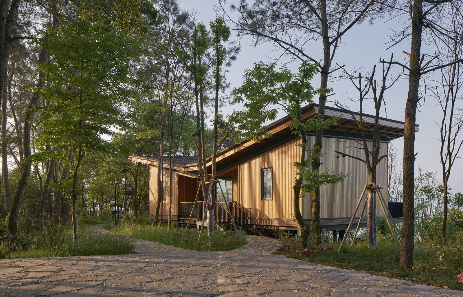 建德富春开元芳草地乡村酒店,浙江 / 中国美术学院风景建筑设计研究