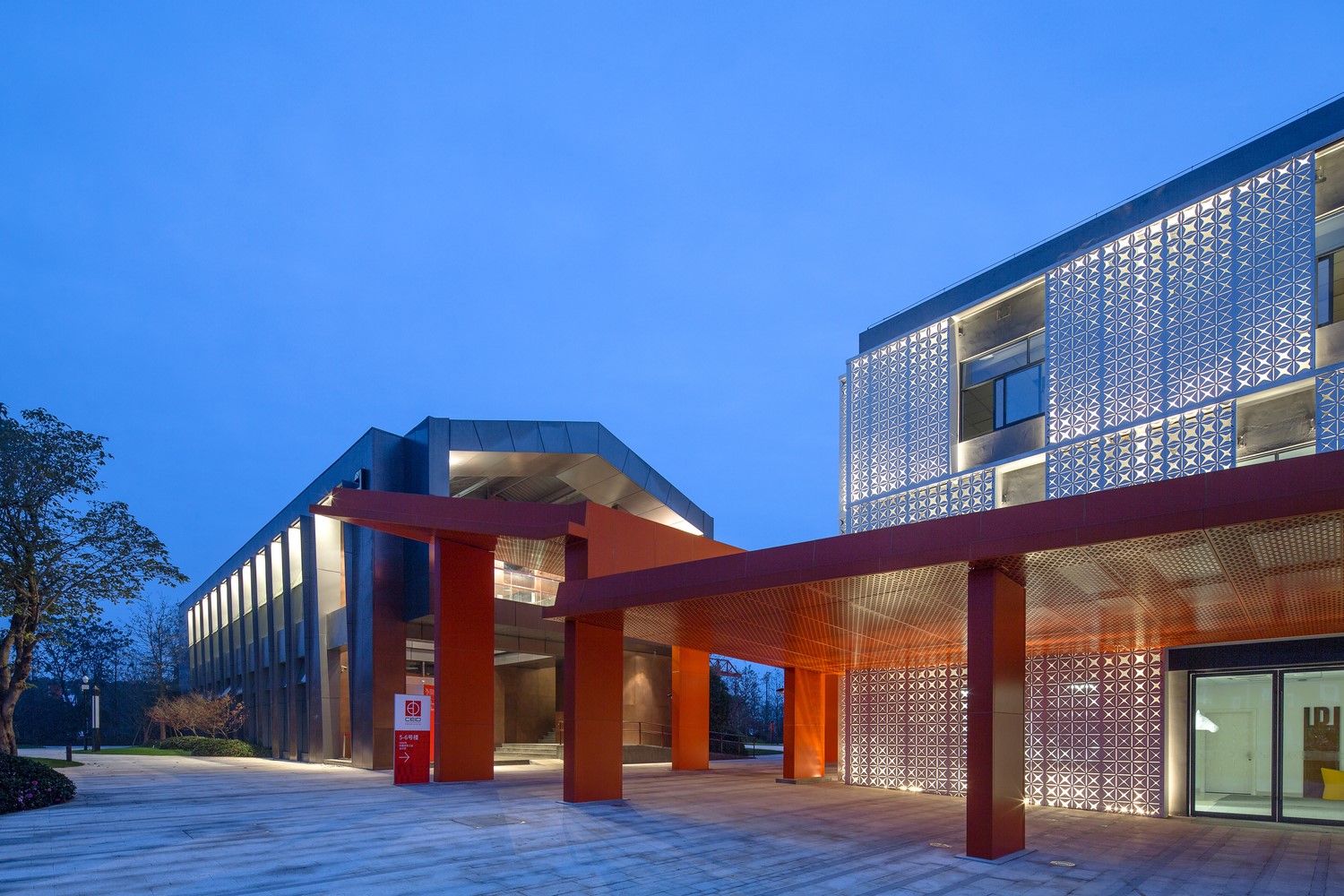 杭州工业设计小镇 / cuc·zoyo