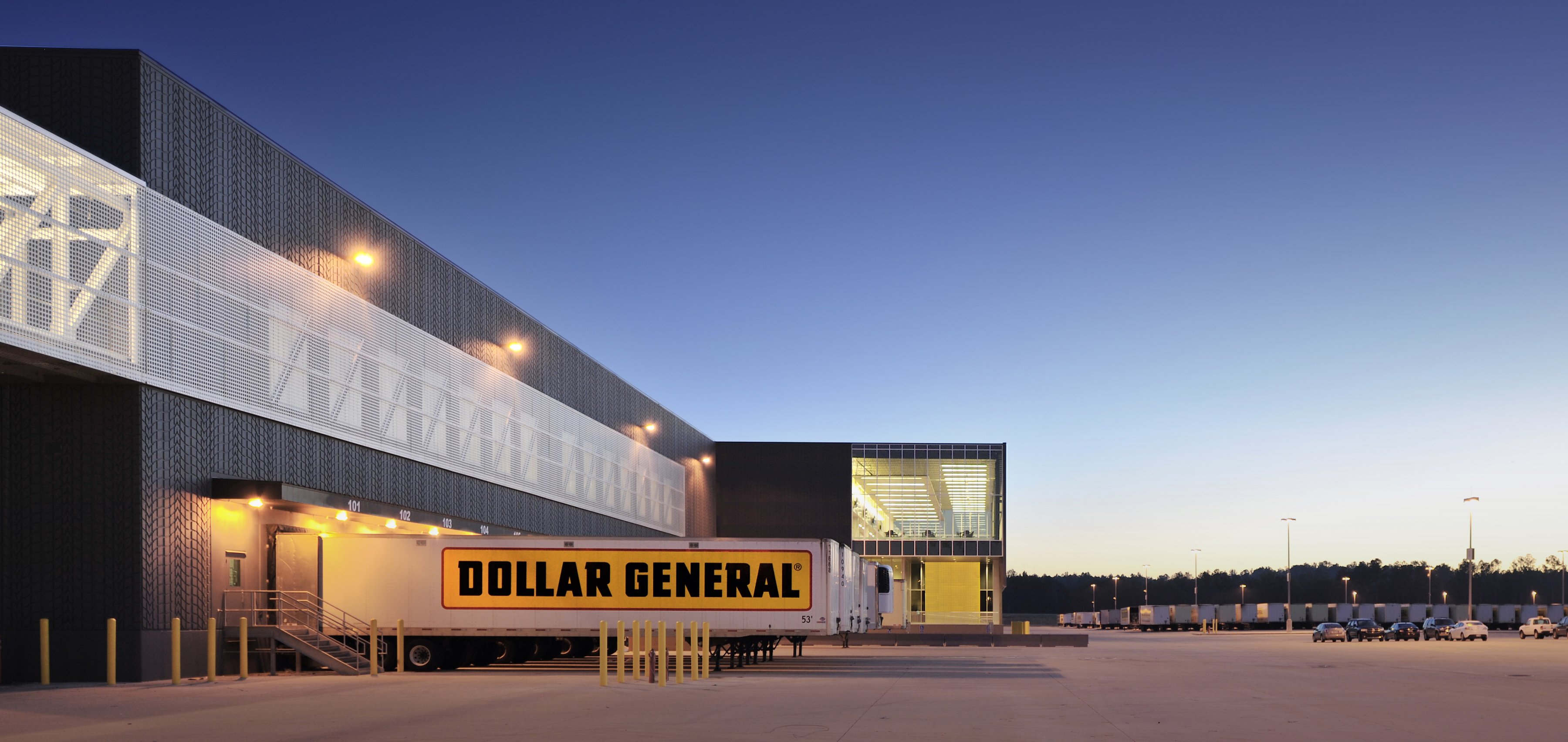 employee hub at dollar general distribution center