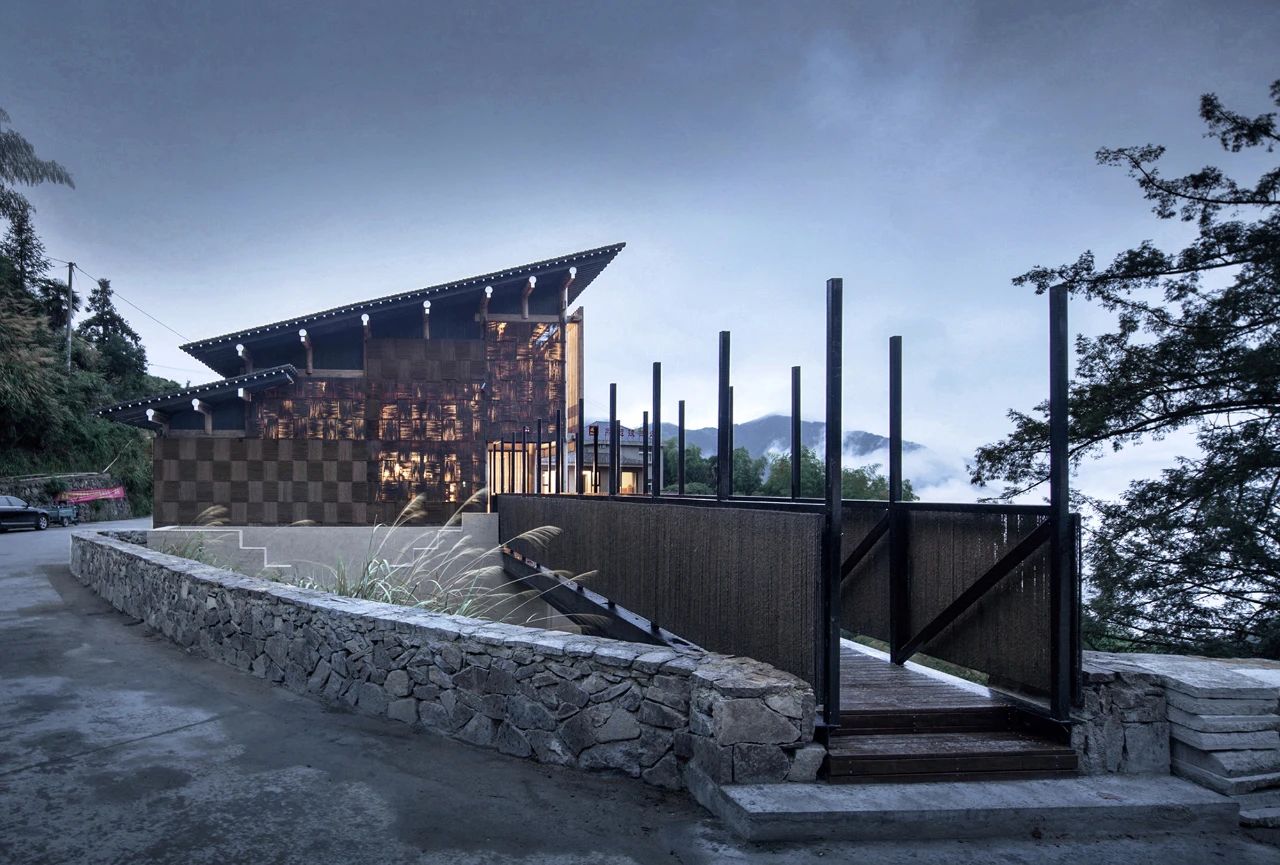 张雷新作 南京深坑酒店—矿坑石料雕琢的美学空间,是酒店也是美术馆